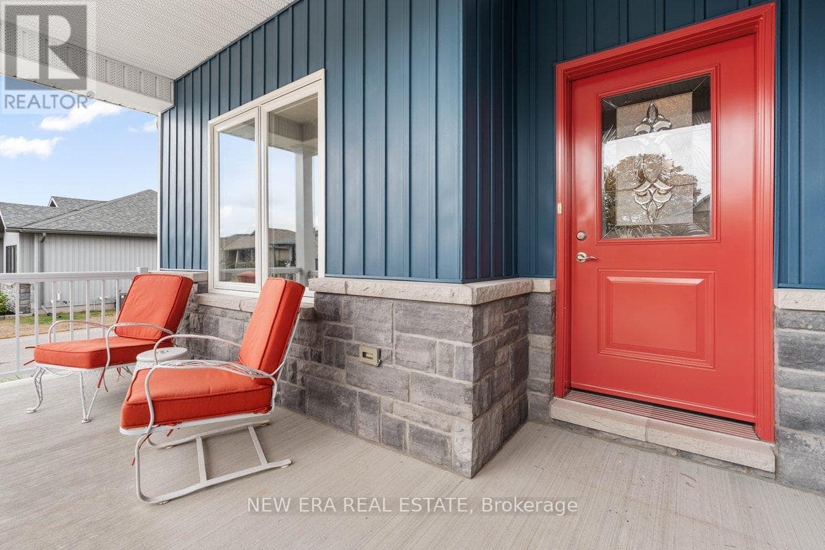 17 DORCHESTER DRIVE — Prince Edward County (Wellington Ward), Ontario - Main photo