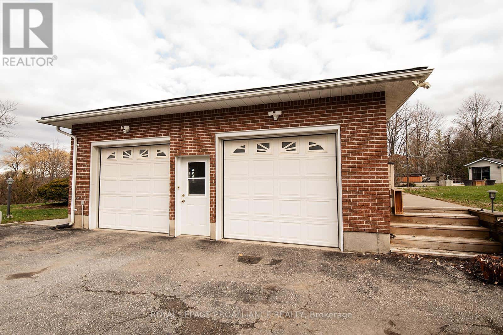 31 NOBES ROAD — Quinte West (Sidney Ward), Ontario - Photo 5 of 36