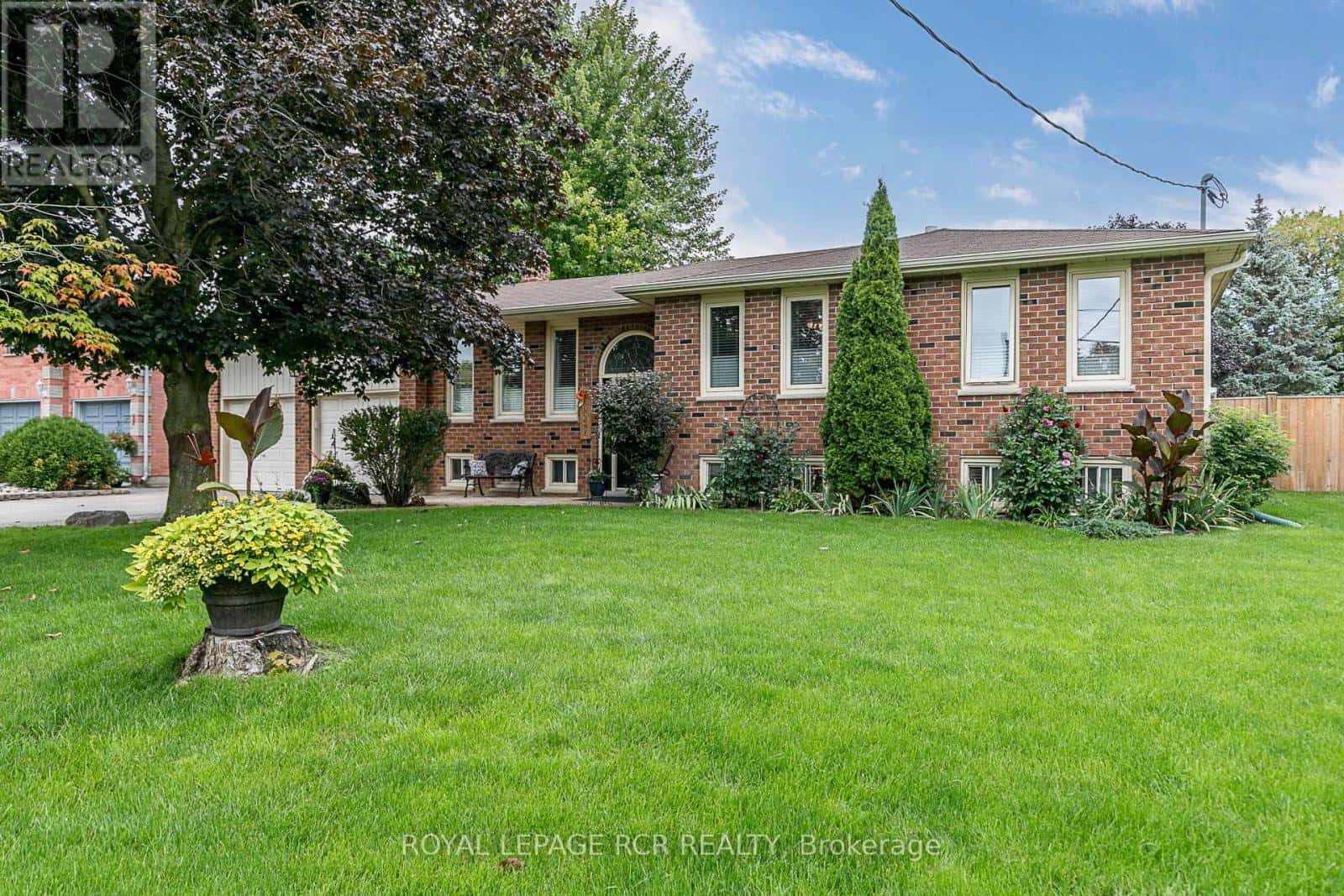 99 TOLL ROAD — East Gwillimbury (Holland Landing), Ontario - Photo 2 of 50