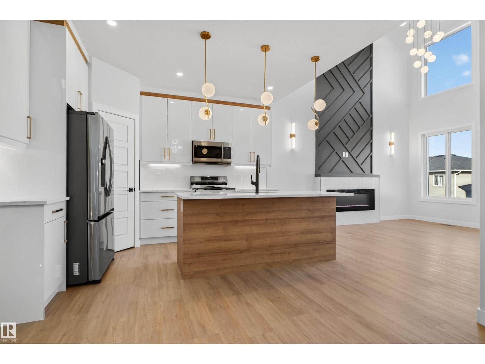 19 HULL WD - Photo 3 of 43, Spruce Grove, Alberta