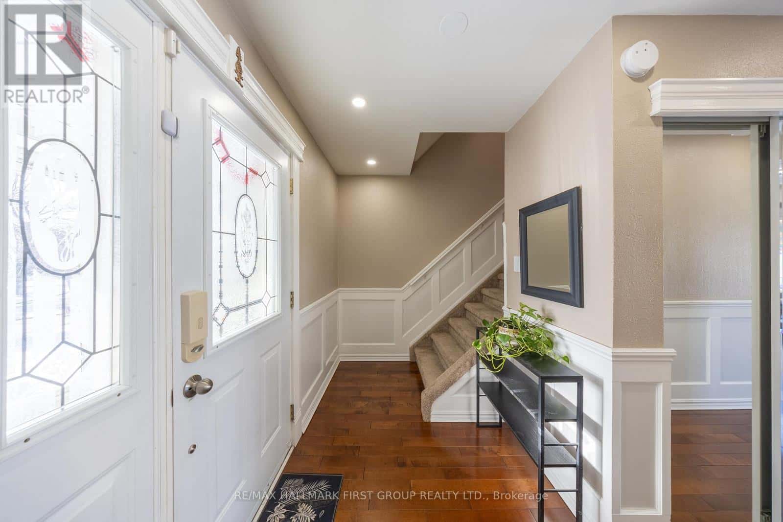 50 GOSKIN COURT — Toronto (Malvern), Ontario - Photo 2 of 45