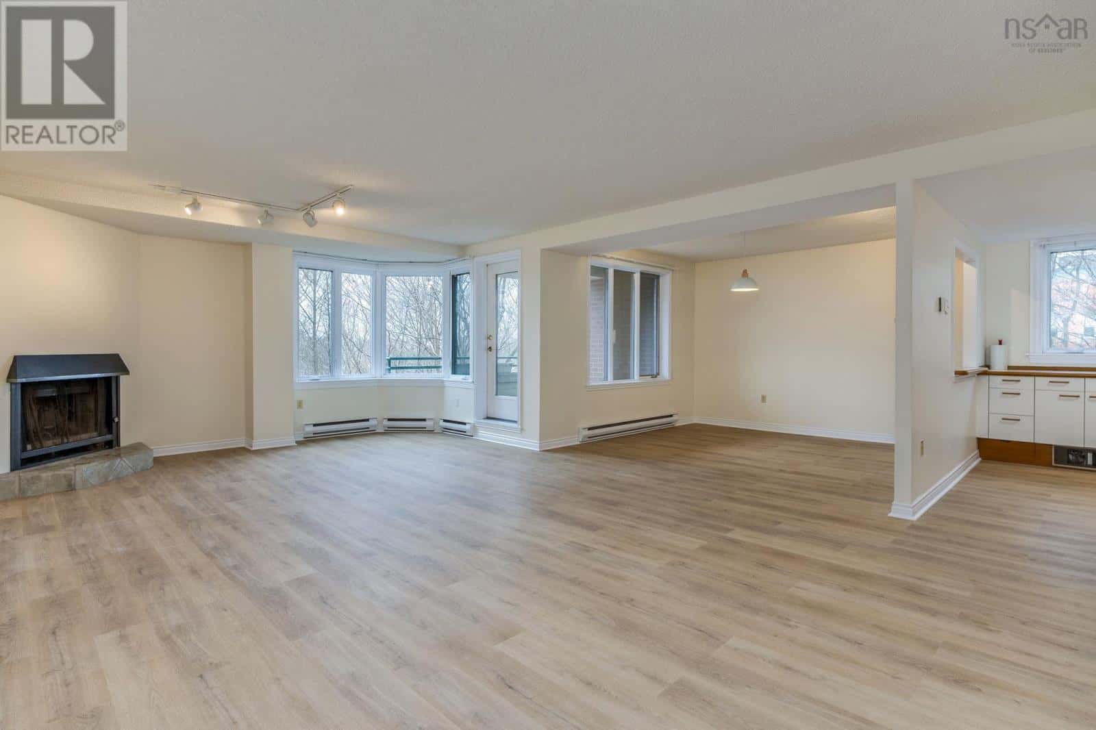 110 1350 Oxford Street — Halifax, Nova Scotia - Photo 4 of 30