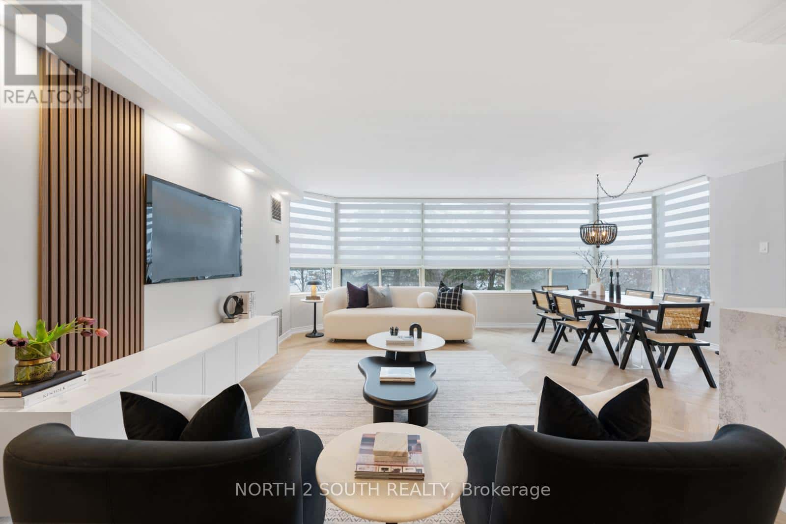 7 Townsgate Drive 304