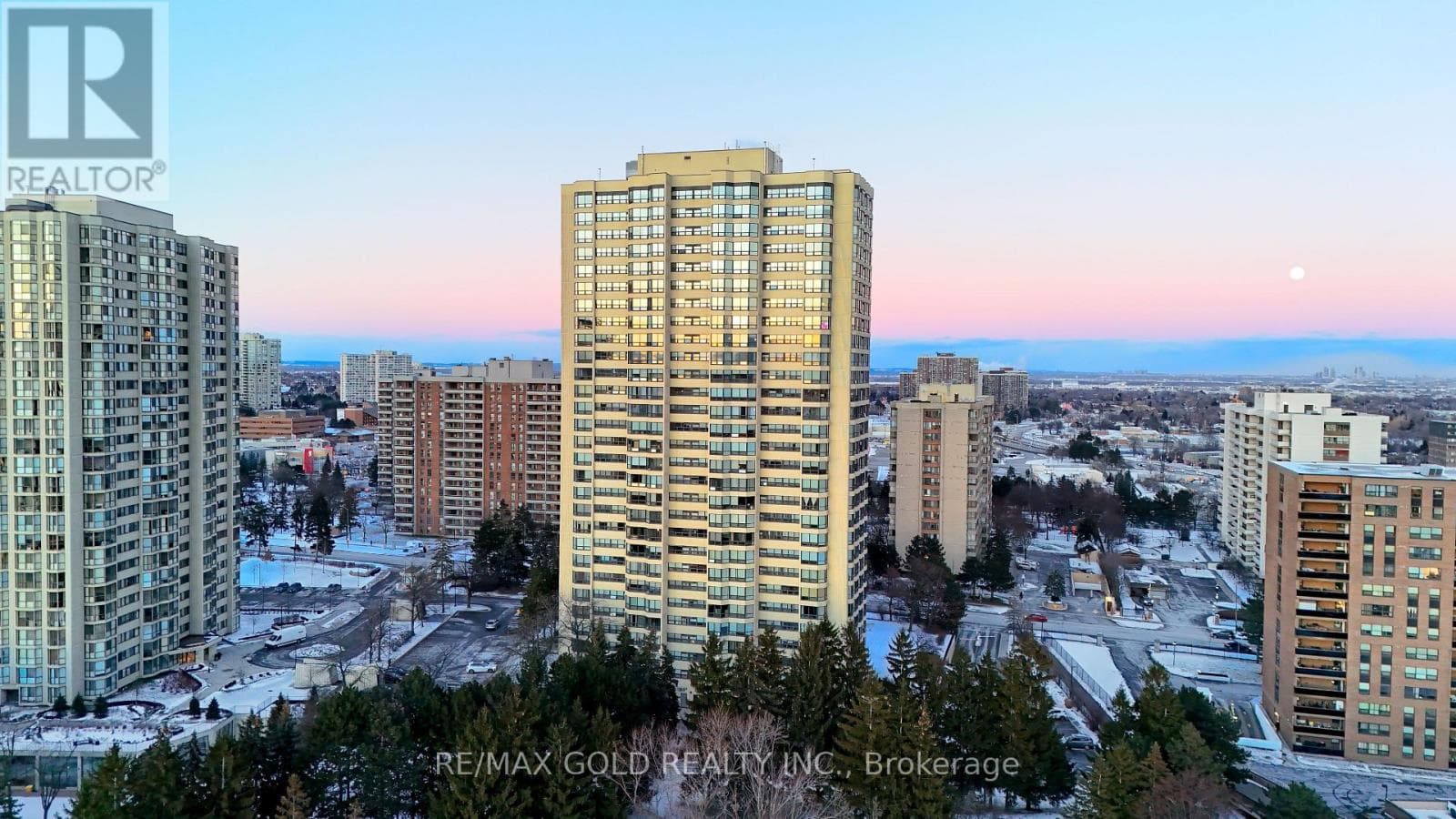 1602 - 8 LISA STREET — Brampton (Queen Street Corridor), Ontario - Main photo