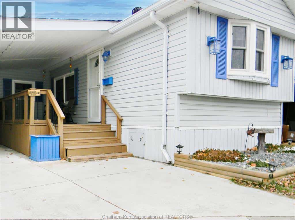 91 Tower DRIVE East — Lakeshore, Ontario - Photo 2 of 30