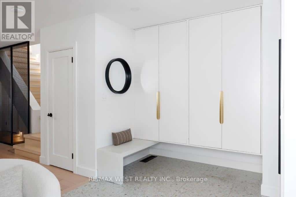 424 CLENDENAN AVENUE — Toronto (Junction Area), Ontario - Photo 2 of 39