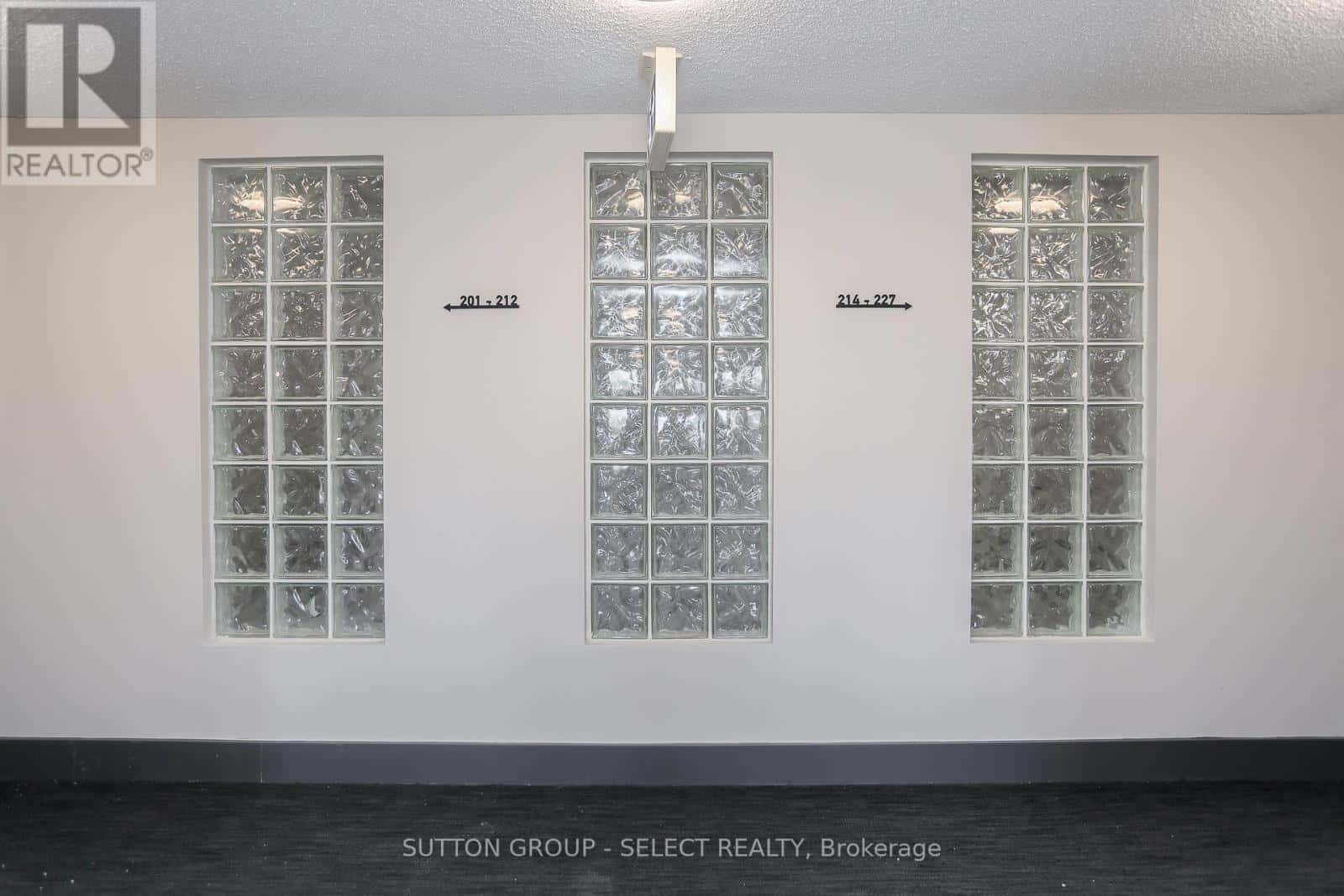 207 - 2228 TRAFALGAR STREET — London East (East I), Ontario - Photo 4 of 29