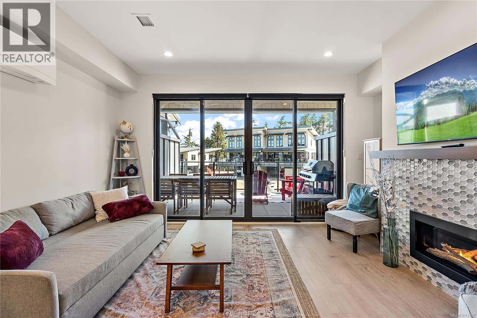 6 9022 Clarkson Ave — Black Creek, British Columbia - Photo 4 of 31