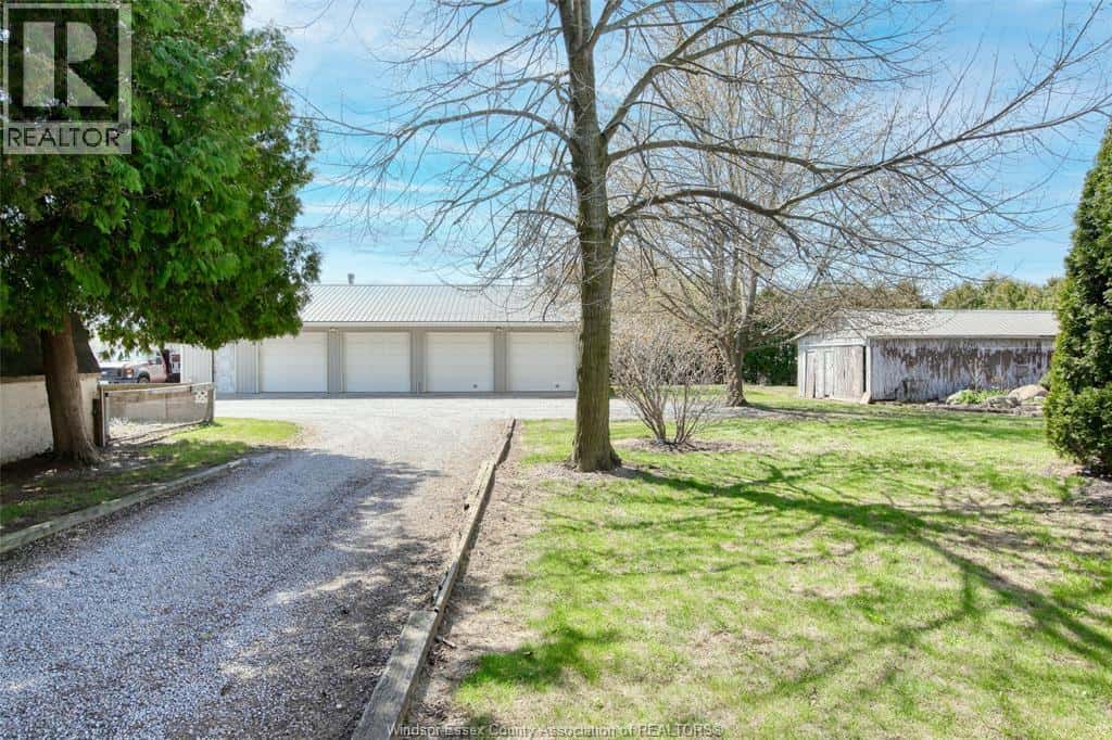 641 ROAD 3 — Kingsville, Ontario - Photo 2 of 43