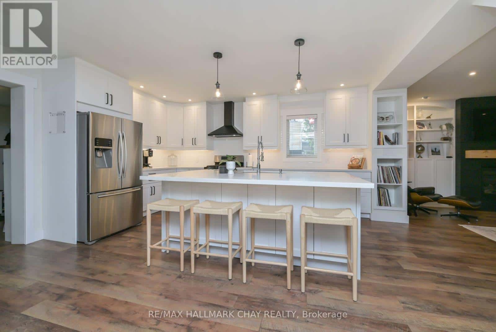 70 CHURCH STREET S — New Tecumseth (Alliston), Ontario - Photo 5 of 38