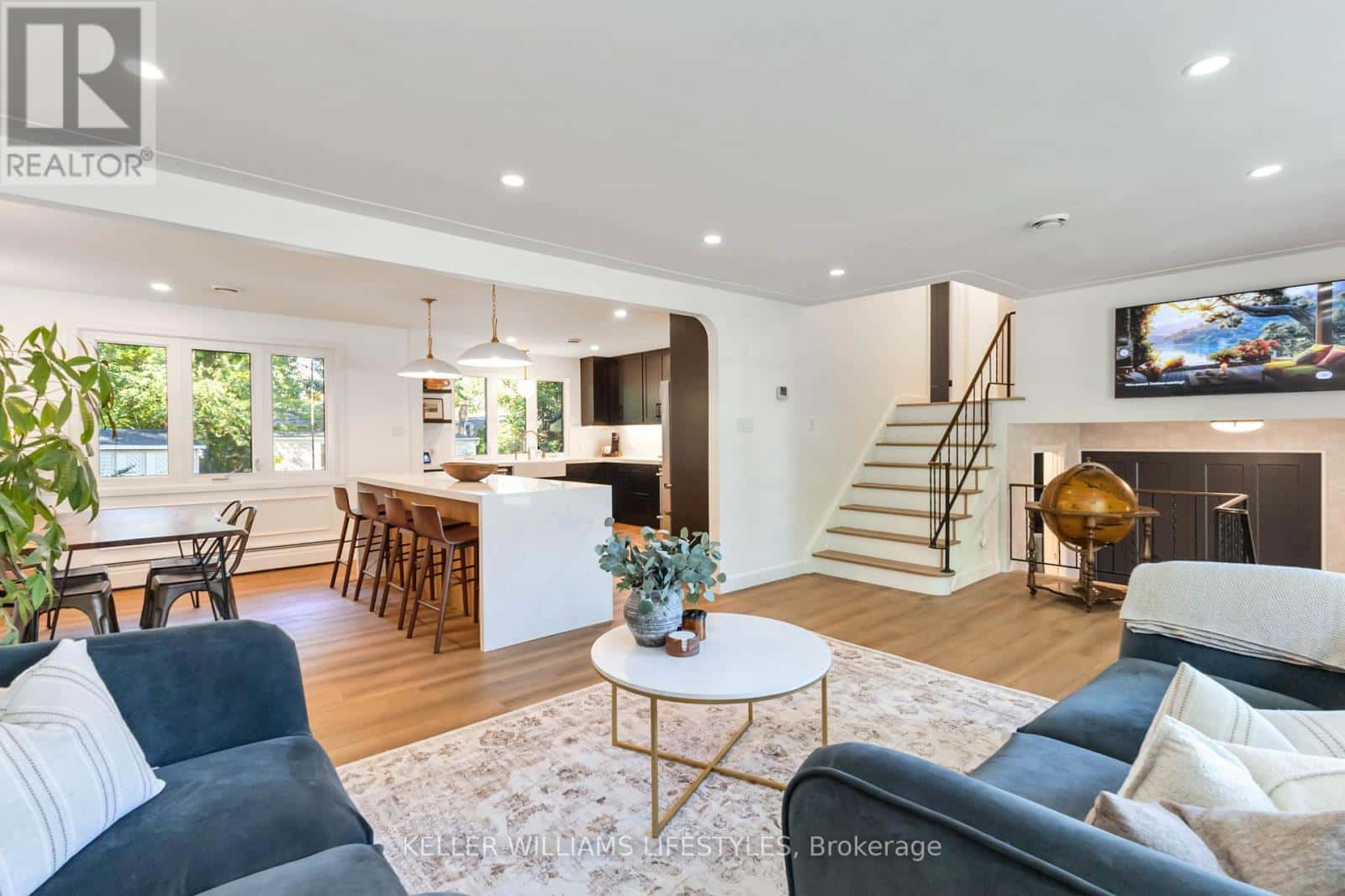 29 PARK LANE COURT — London South (South B), Ontario - Photo 3 of 50