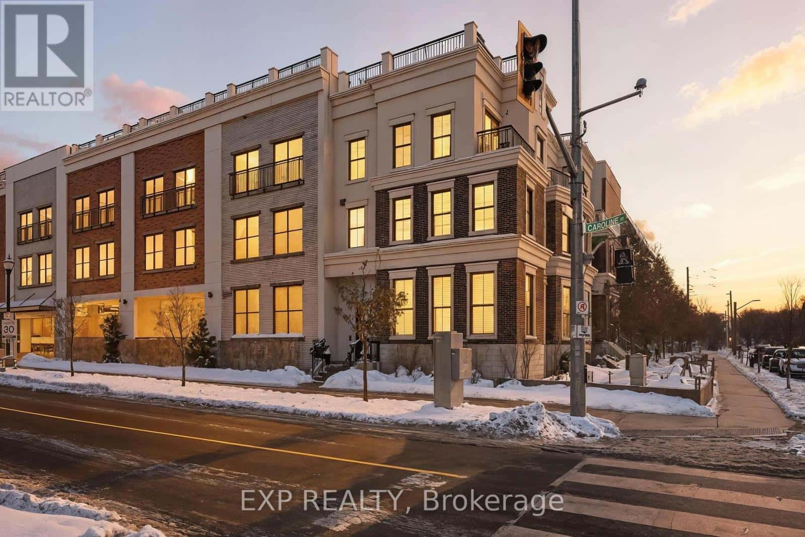 155 Caroline Street South TH10