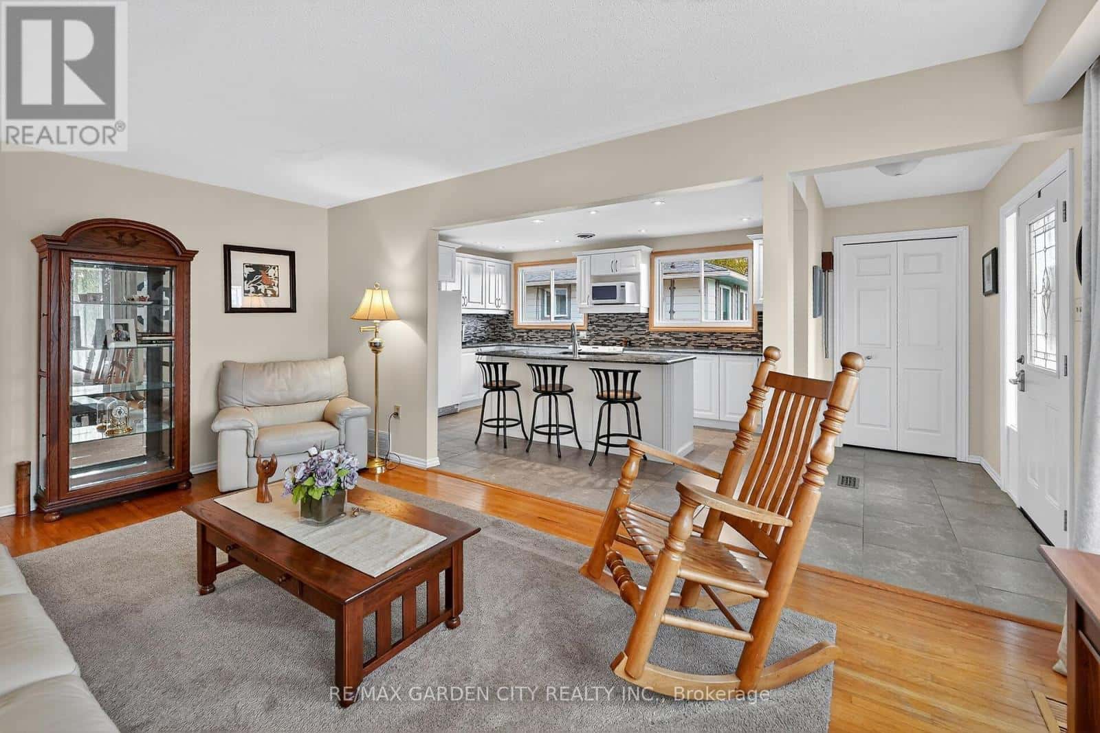 120 KINROSS STREET — Haldimand, Ontario - Photo 4 of 33