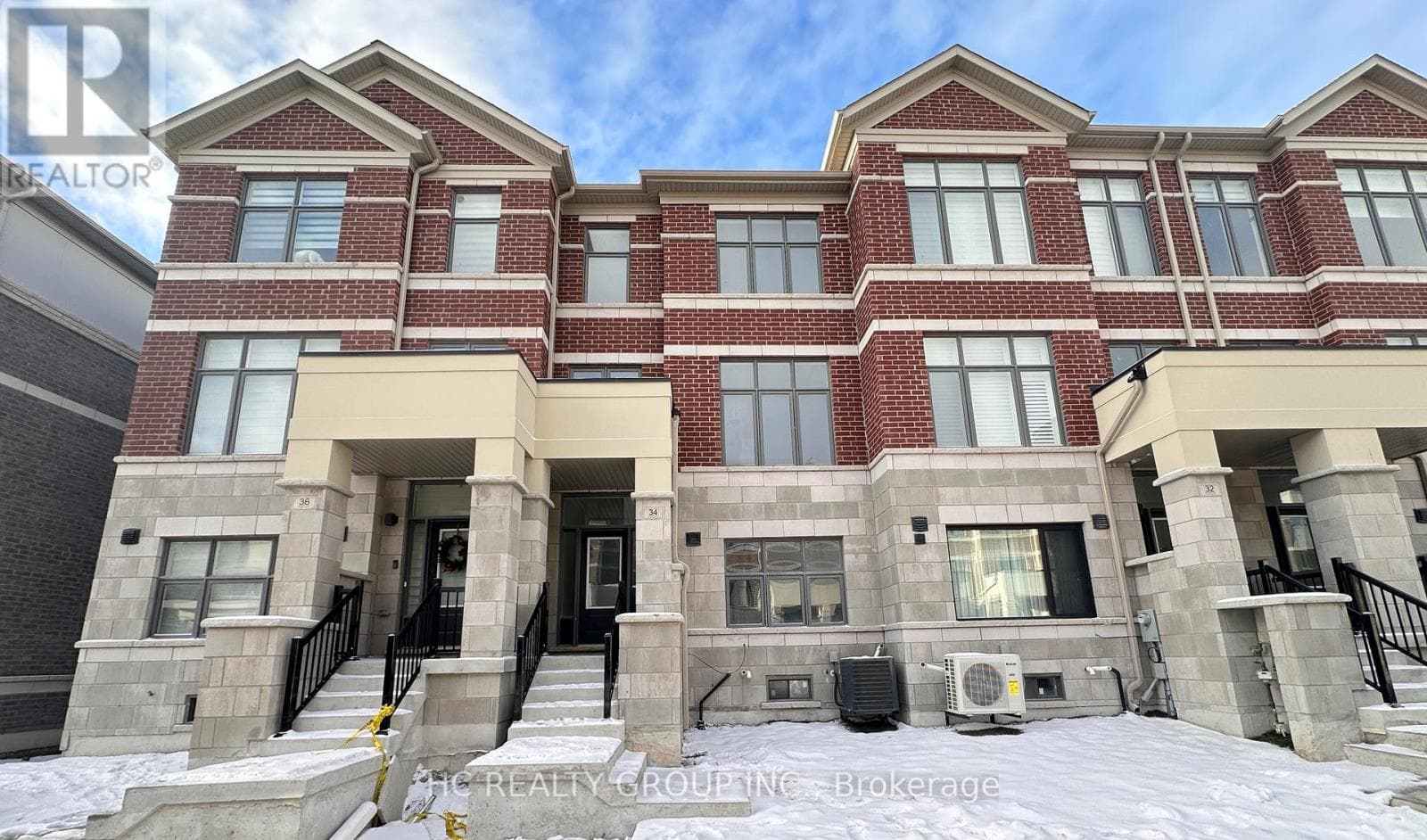 34 MILLMAN LANE — Richmond Hill, Ontario - Main photo