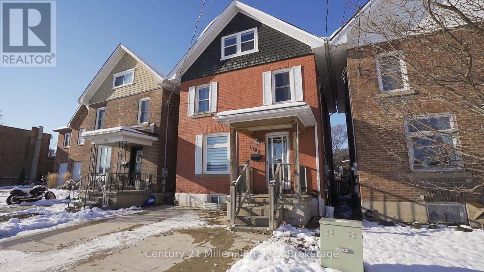 1188 2ND AVENUE W — Owen Sound, Ontario - Photo 2 of 46