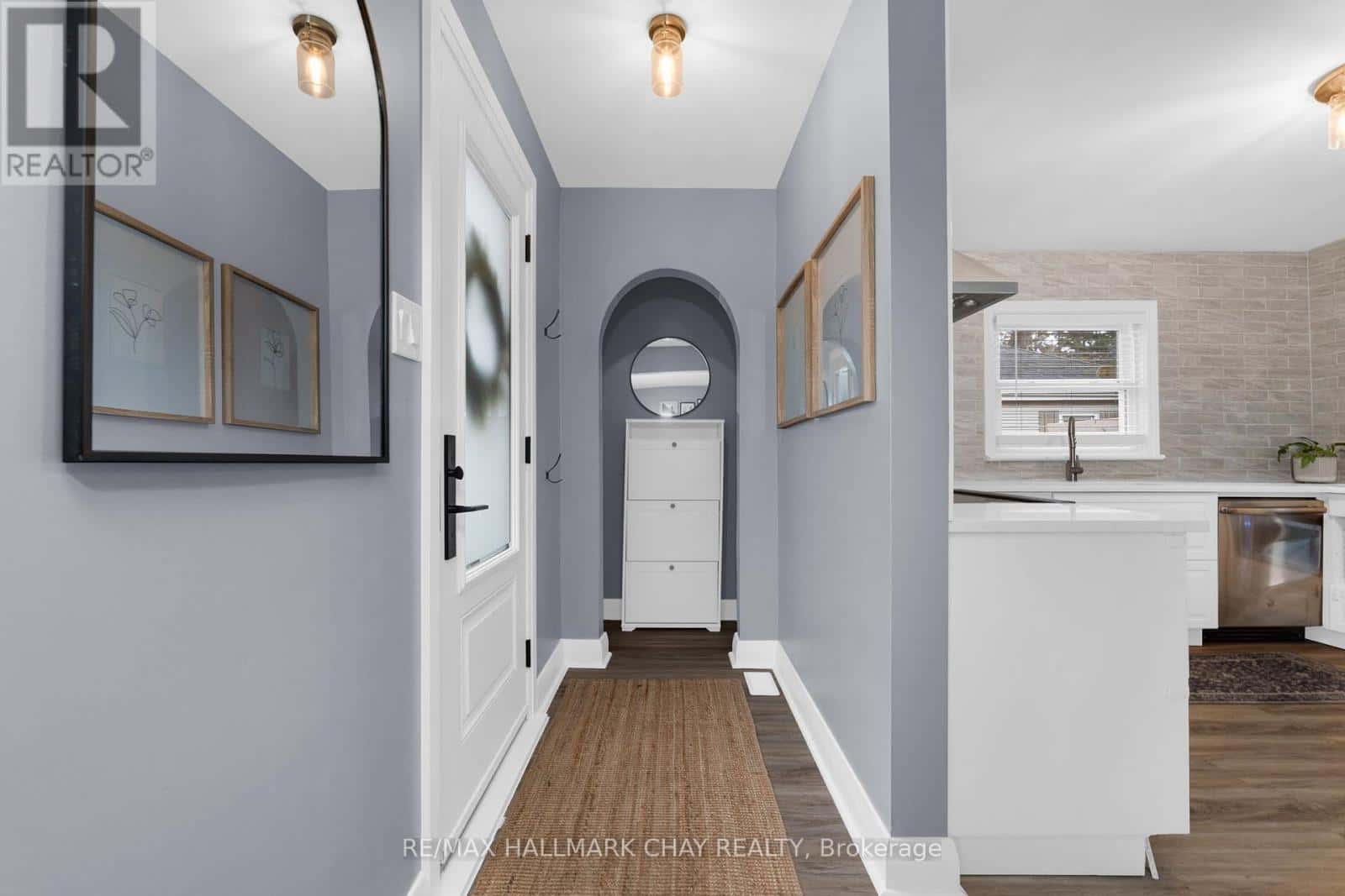 97 NAPIER STREET — Barrie (Codrington), Ontario - Photo 5 of 32