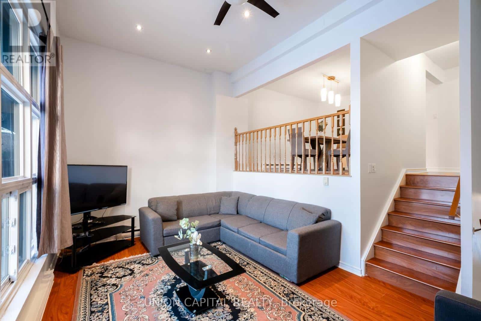 9 BRIAR PATH — Brampton (Avondale), Ontario - Photo 2 of 49