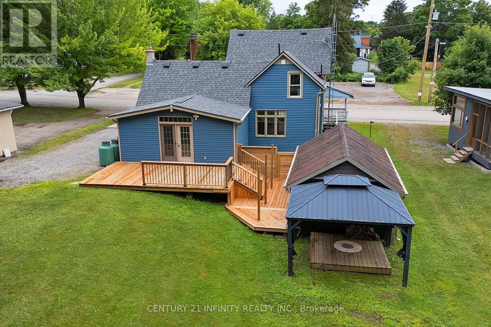 11 CAMPBELL STREET — Rideau Lakes, Ontario - Photo 4 of 50