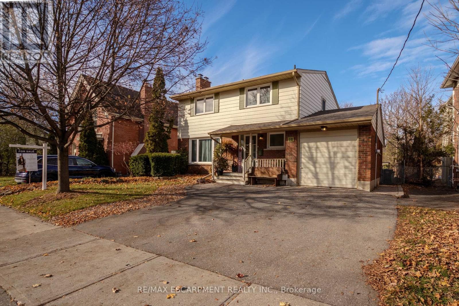 10 ALEXANDER STREET — Brampton (Downtown Brampton), Ontario - Main photo