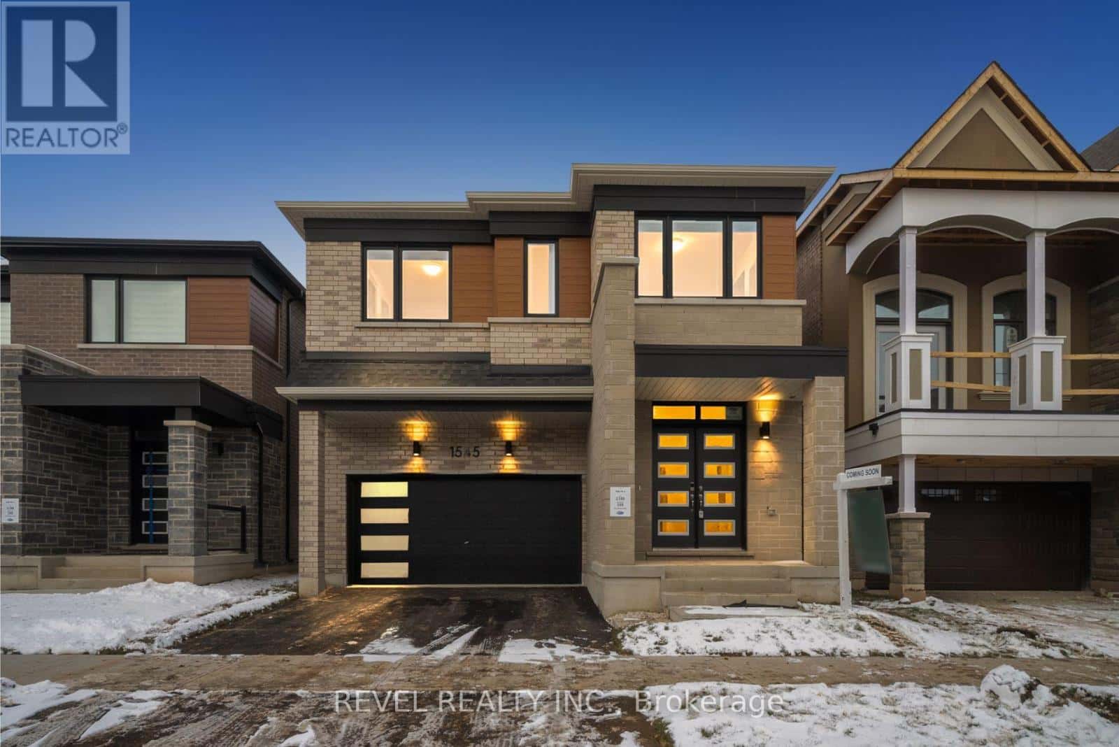 1545 Rothbury Crescent