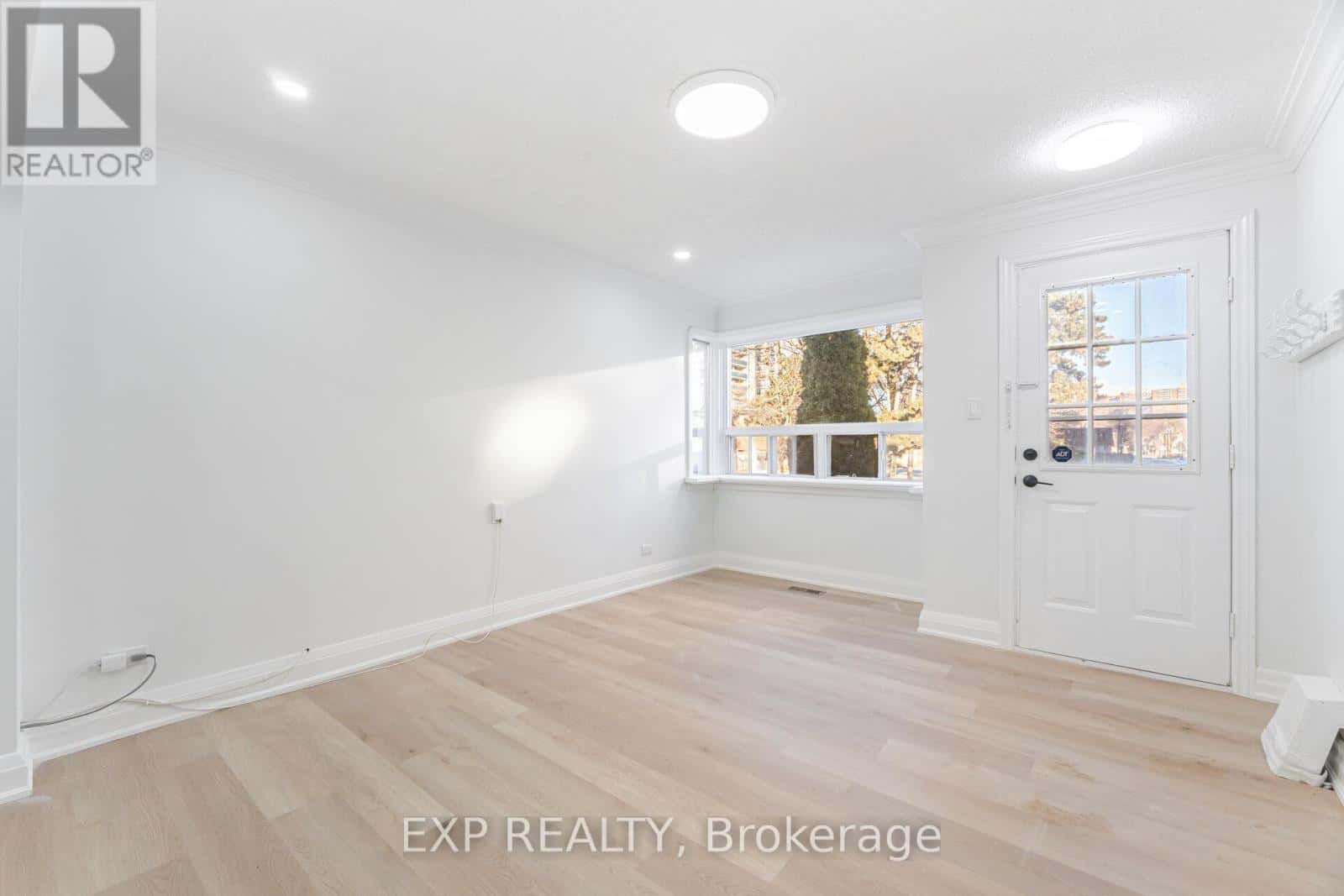 132 BARRINGTON AVENUE — Toronto (Crescent Town), Ontario - Photo 5 of 28