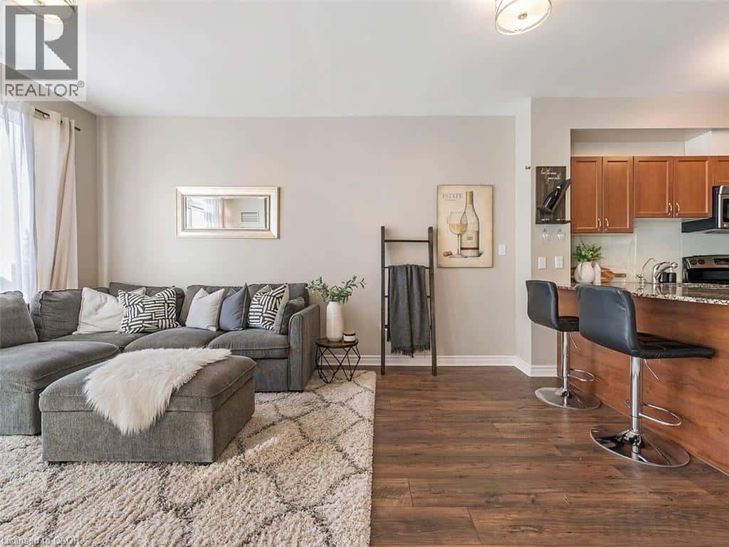 3865 LAKE SHORE Boulevard W Unit# 401 — Etobicoke, Ontario - Photo 3 of 44