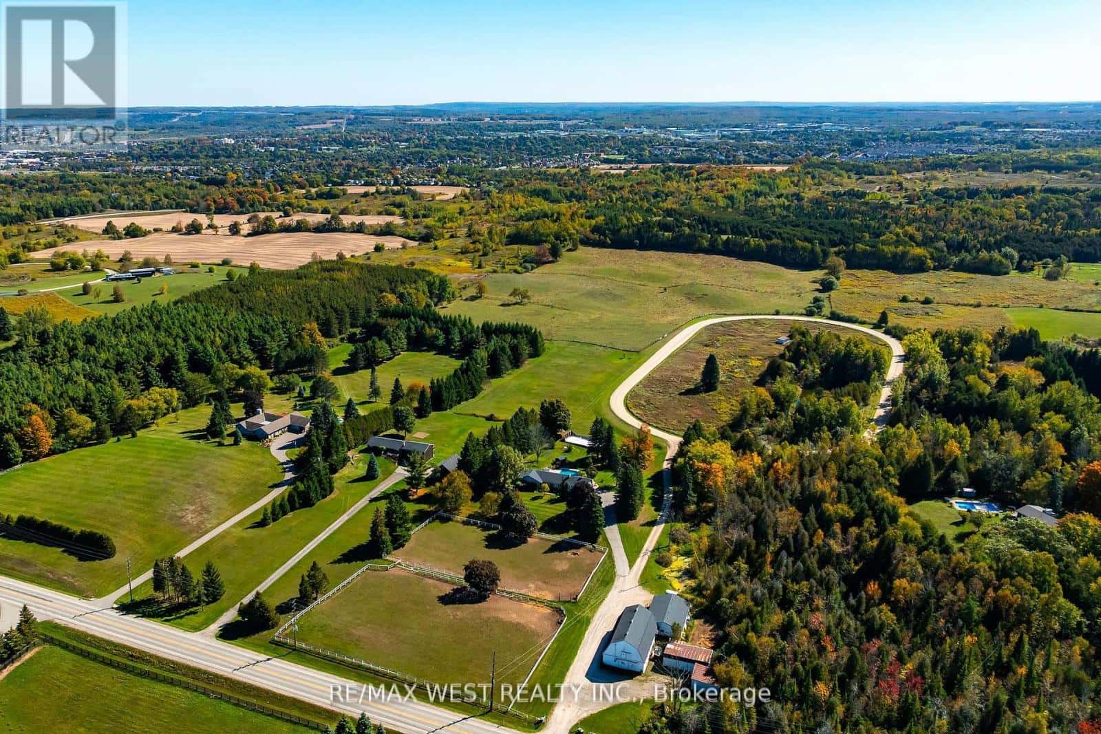 246044 COUNTY RD 16 ROAD — Mono, Ontario - Photo 2 of 31