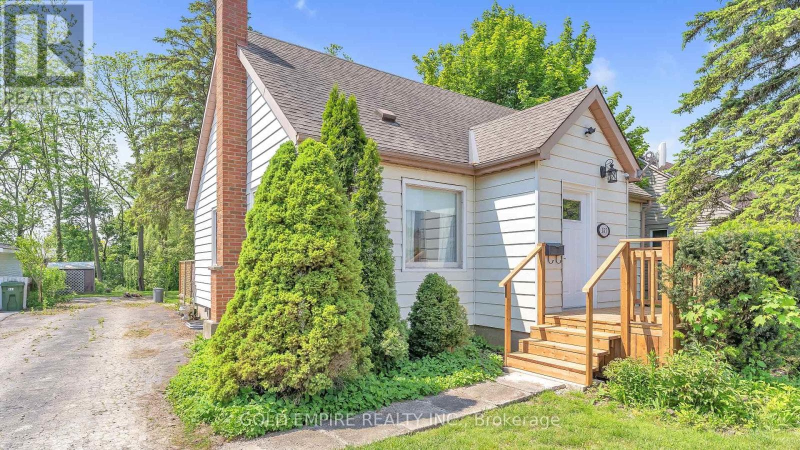 157 CHESTNUT STREET — St. Thomas, Ontario - Main photo