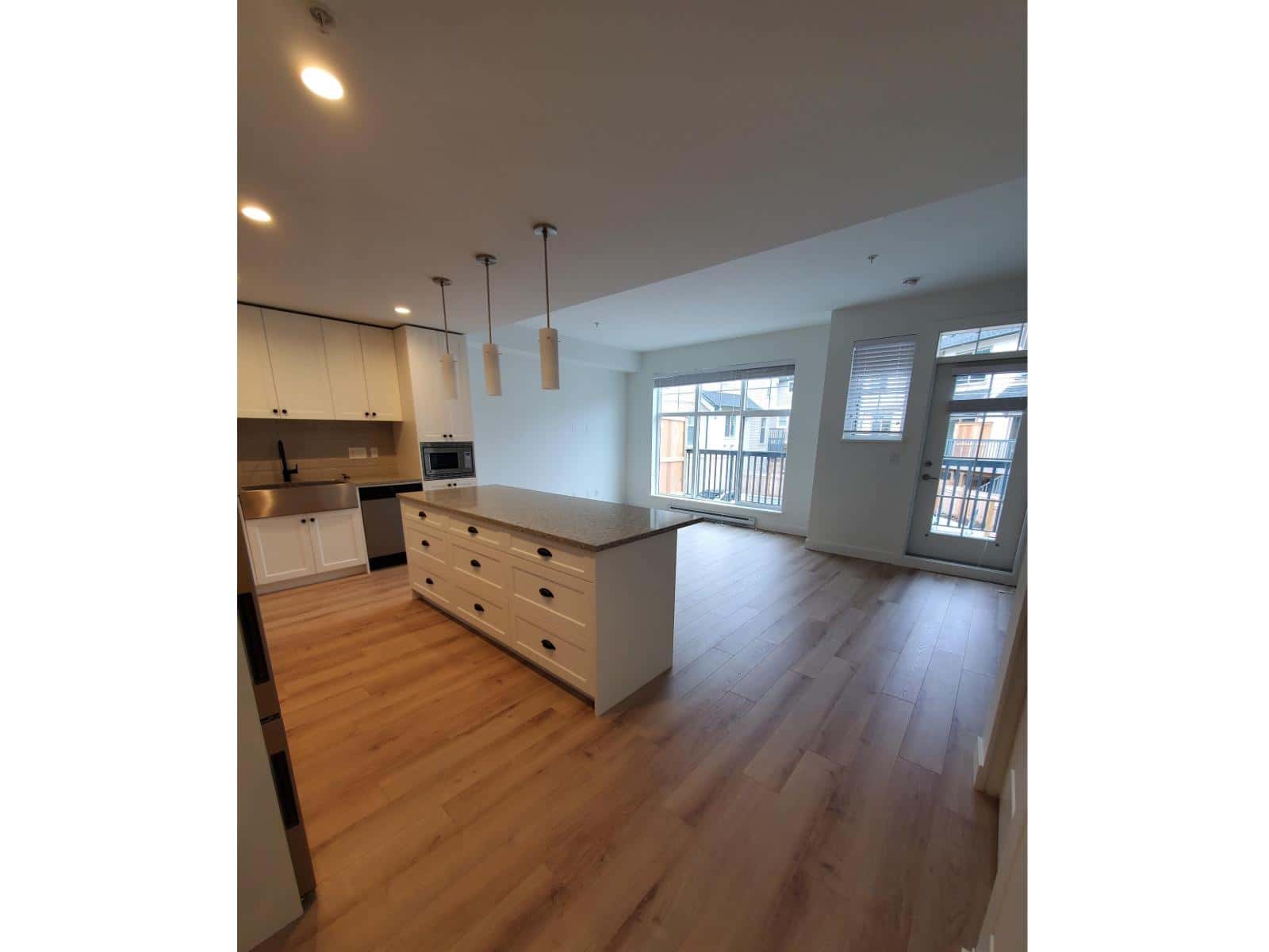 75 20487 65 AVENUE — Langley, British Columbia - Photo 3 of 11