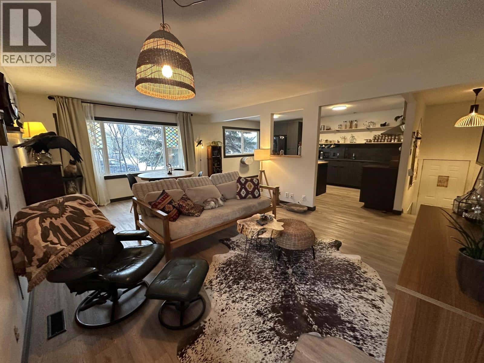 11107 102 AVENUE — Fort St. John, British Columbia - Photo 5 of 40