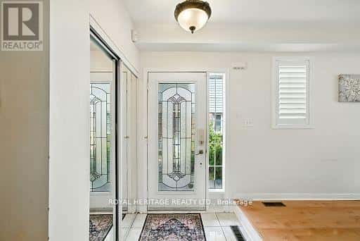 337 FERNDALE DRIVE S — Barrie (Ardagh), Ontario - Photo 4 of 39