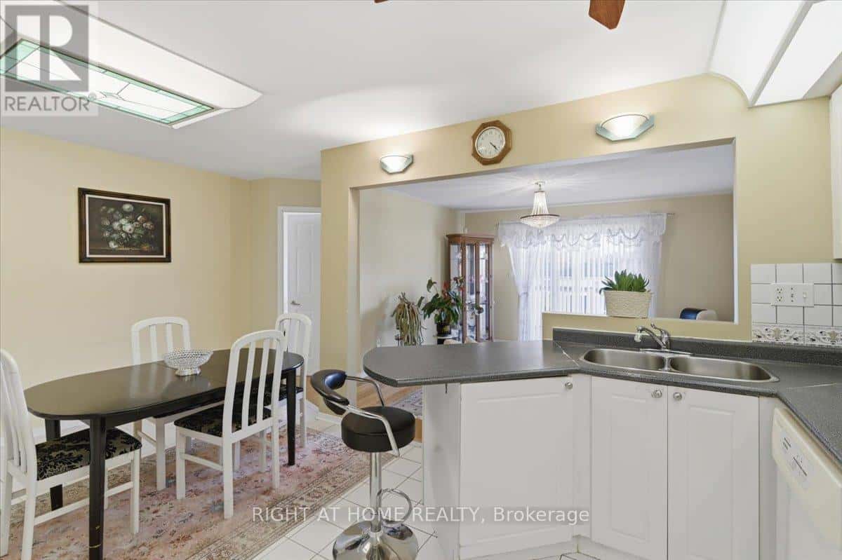 1349 EAGLE CRESCENT — Peterborough (Monaghan Ward 2), Ontario - Photo 4 of 21