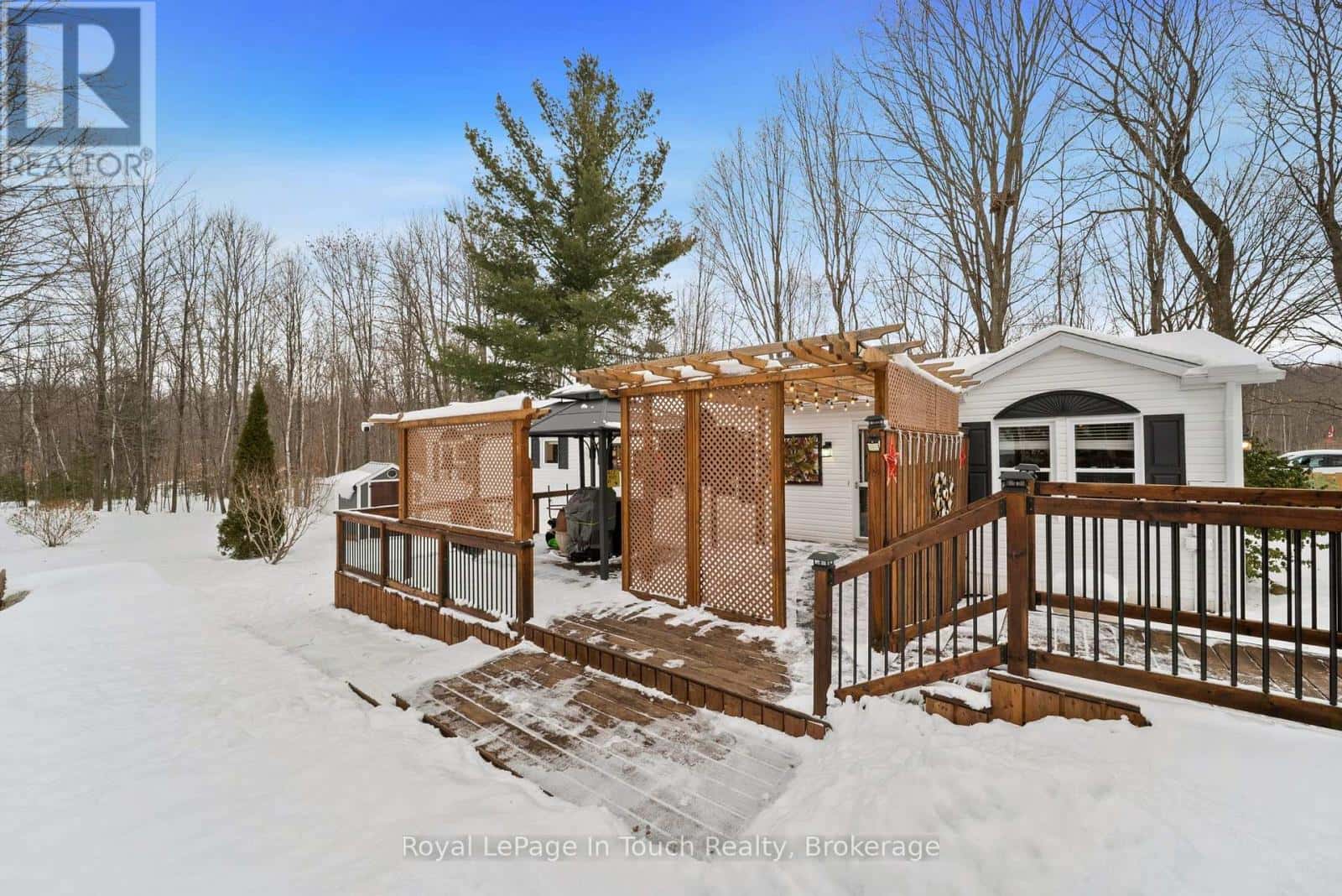 7 - 5411 ELLIOTT SIDE ROAD — Tay, Ontario - Photo 2 of 39