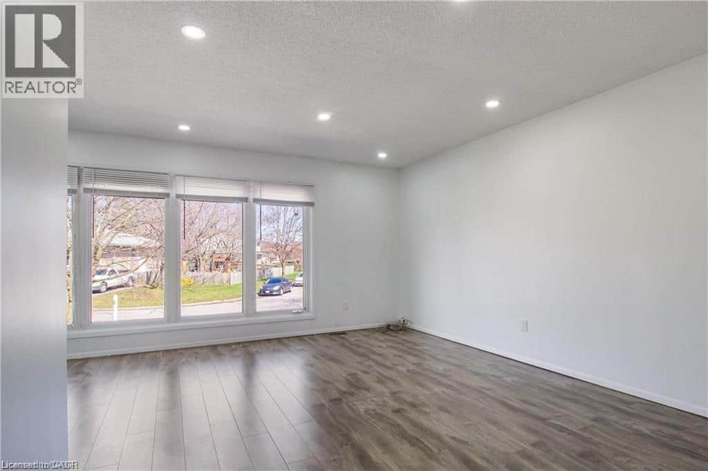 24 TARA Crescent Unit# UPPER - Photo 2 of 23, Thorold, Ontario