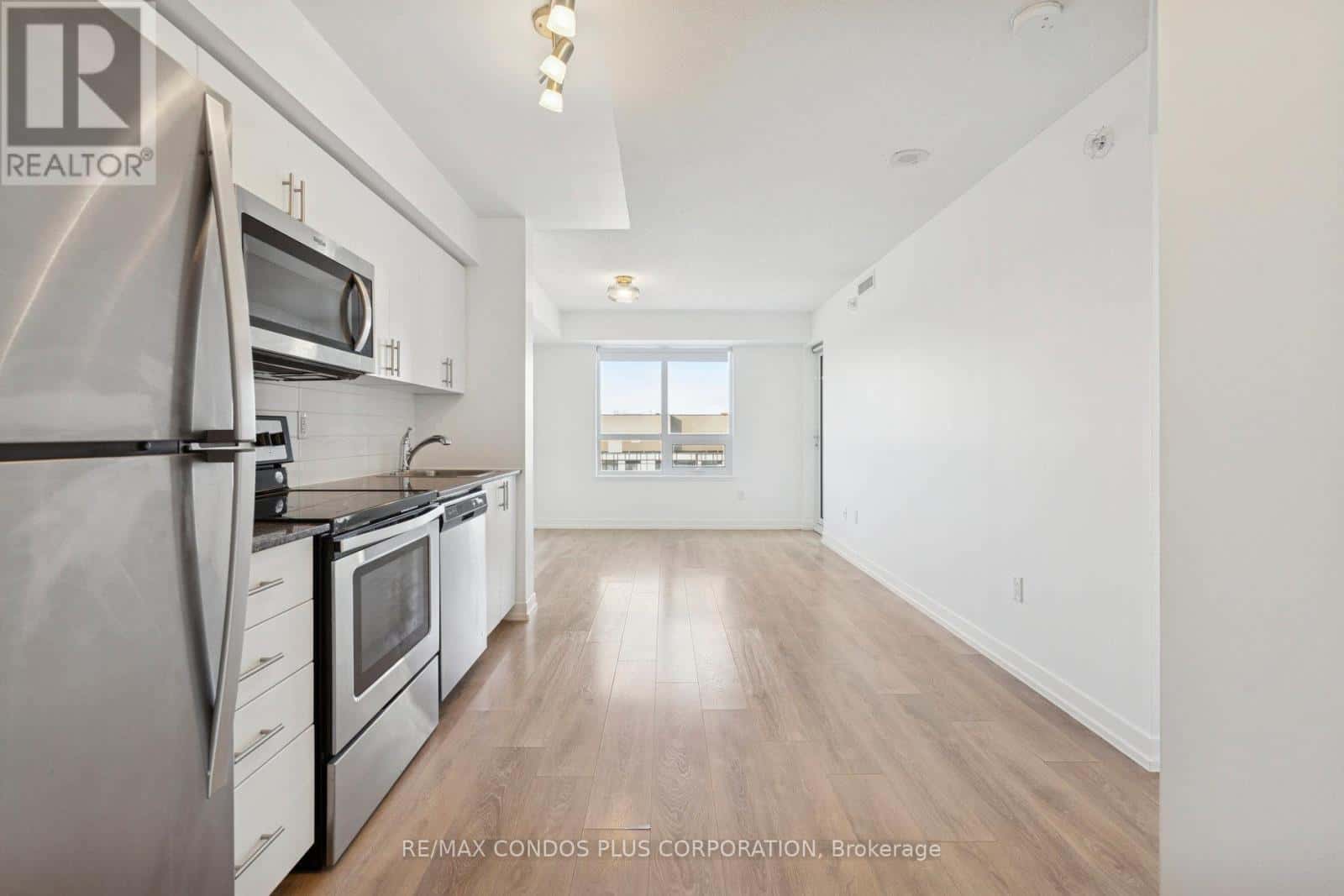 1609 - 1420 DUPONT ROAD — Toronto (Dovercourt-Wallace Emerson-Junction), Ontario - Photo 4 of 20