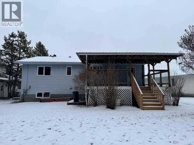 5226 18 Avenue — Edson, Alberta - Photo 2 of 29