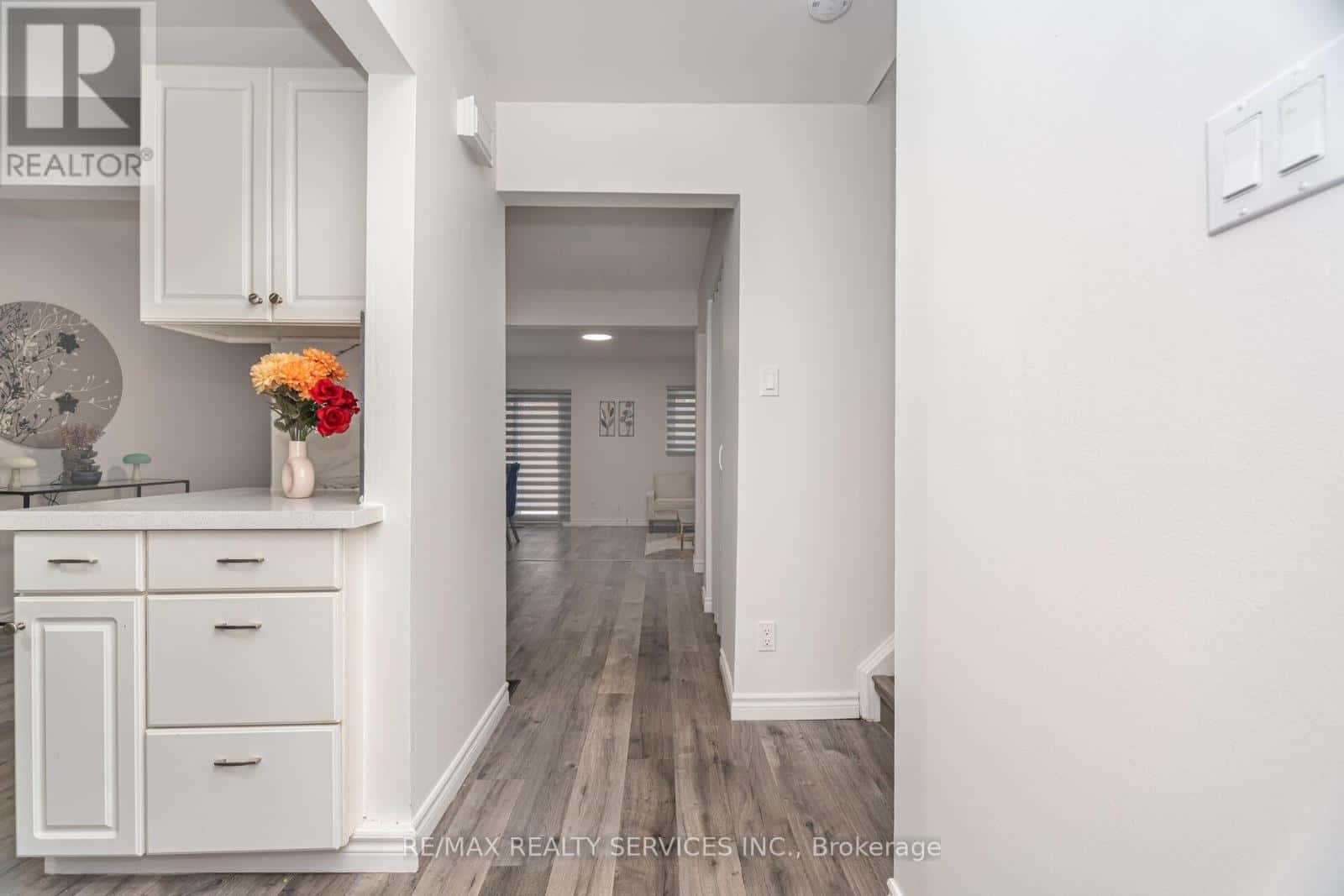 UNIT 3 - 1306 GUELPH LINE — Burlington (Mountainside), Ontario - Photo 5 of 50