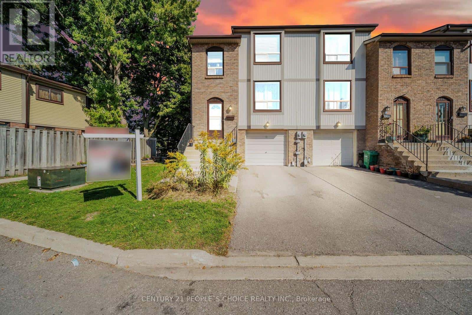 51 MCMULLEN CRESCENT — Brampton (Central Park), Ontario - Photo 4 of 48