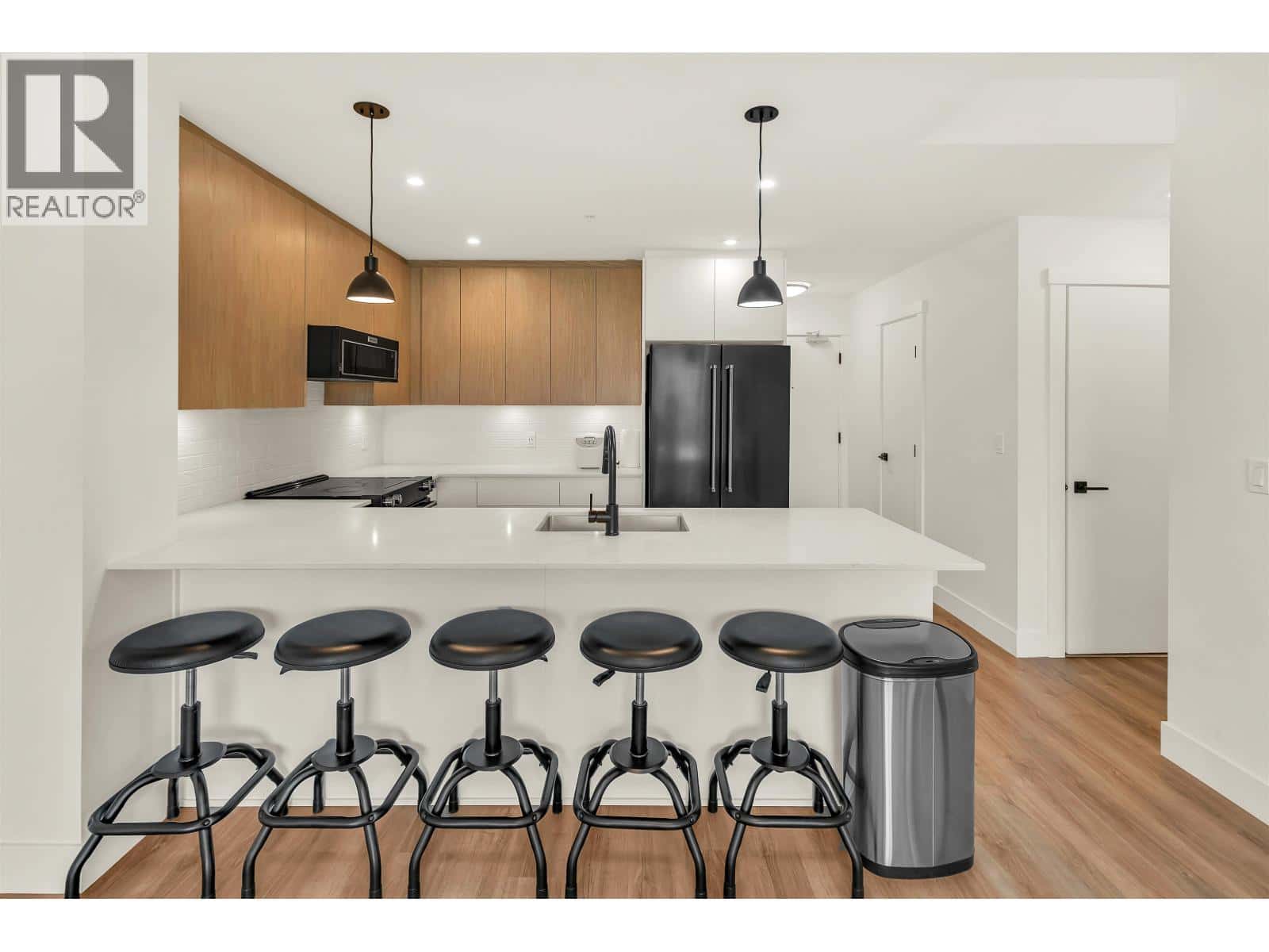 2206 2180 KELLY AVENUE — Port Coquitlam, British Columbia - Photo 5 of 34