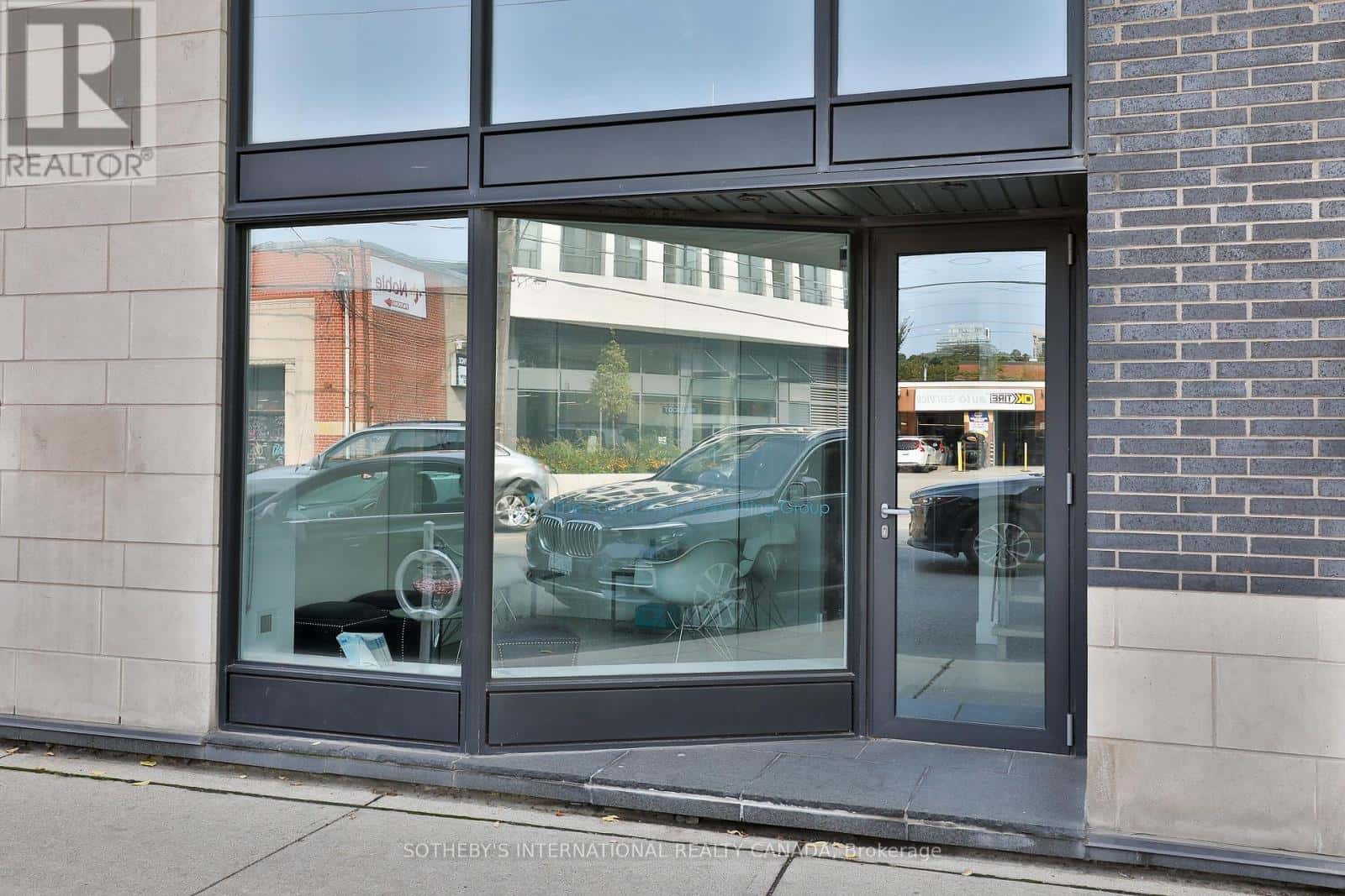 Toronto (Annex), Ontario — Toronto (Annex), Ontario - Photo 2 of 27