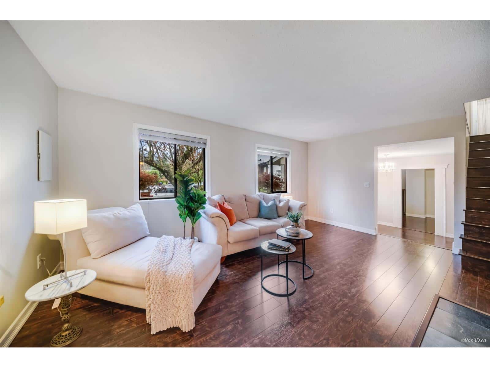 1831 KEYS PLACE — Abbotsford, British Columbia - Photo 2 of 34