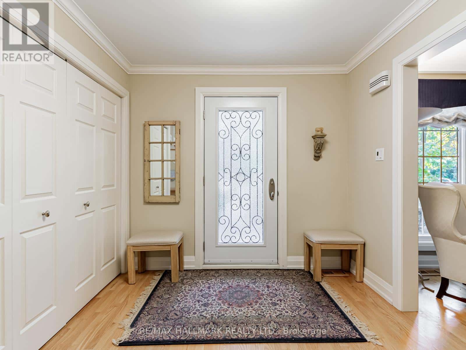 88 AMES CIRCLE — Toronto (Banbury-Don Mills), Ontario - Photo 3 of 32