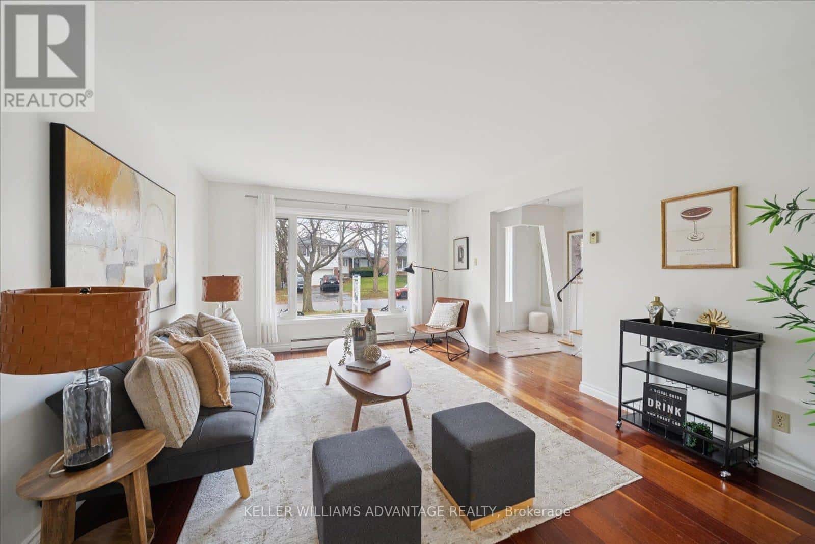 11 CASTLE HILL DRIVE — Toronto (Tam O'Shanter-Sullivan), Ontario - Photo 3 of 36