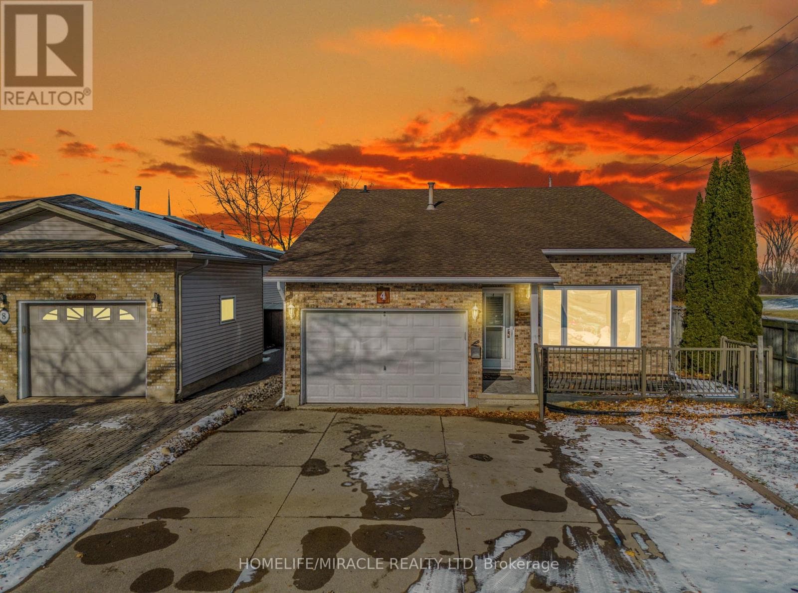 4 EASTWOOD DRIVE — Welland (N. Welland), Ontario - Main photo