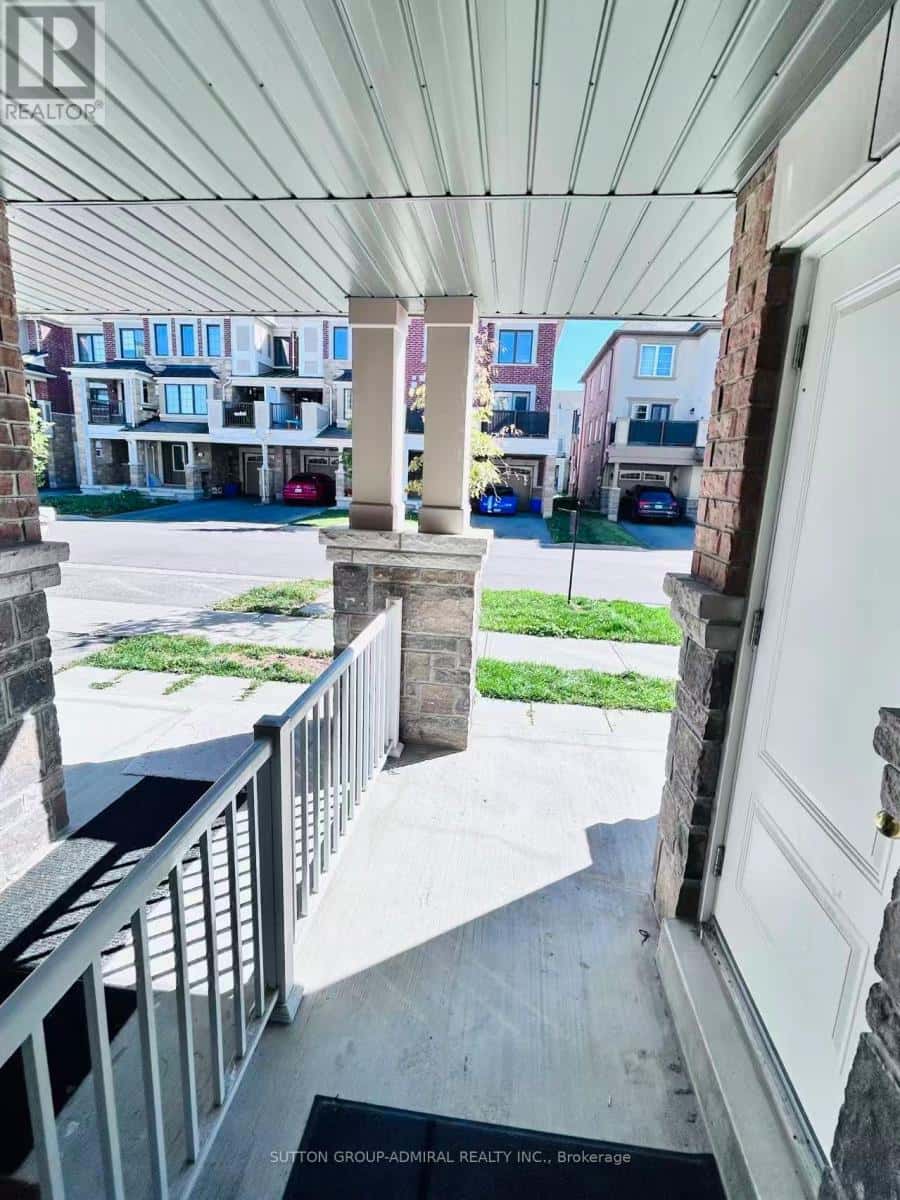 14 MCGRATH AVENUE — Richmond Hill, Ontario - Photo 3 of 34