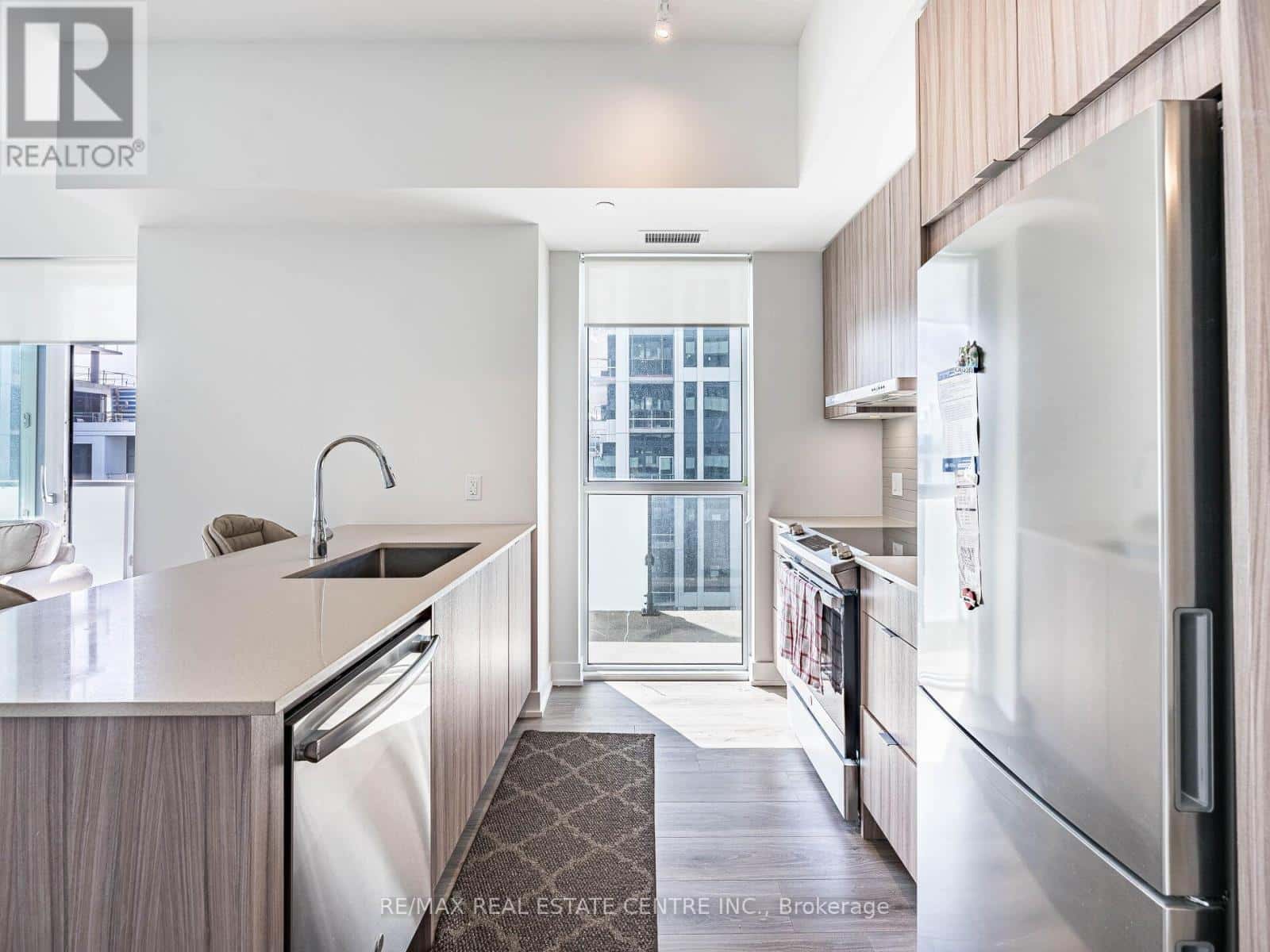 4130 PARKSIDE VILLAGE DRIVE W — Mississauga (City Centre), Ontario - Photo 5 of 50