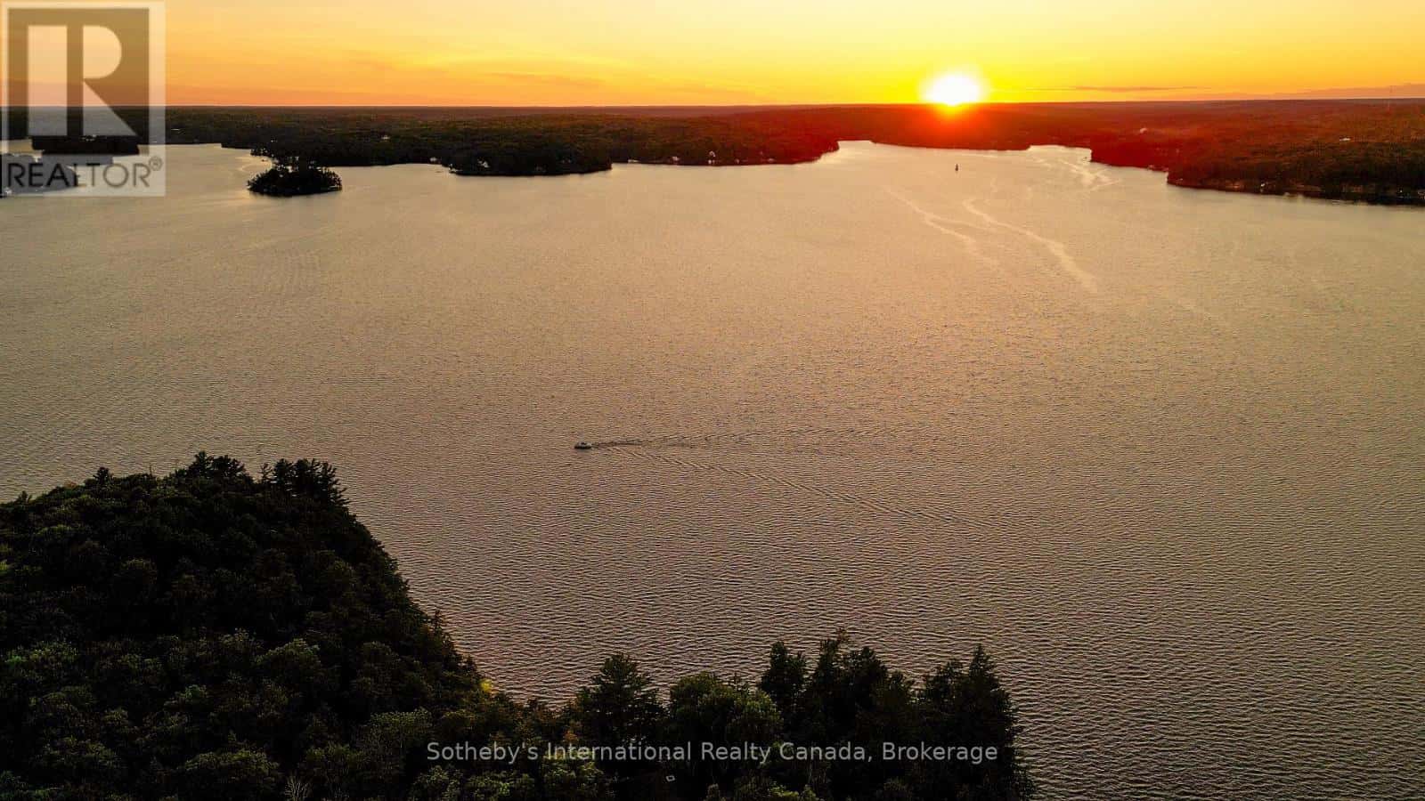 8 - 1124 COATE ROAD — Muskoka Lakes (Cardwell), Ontario - Photo 4 of 33