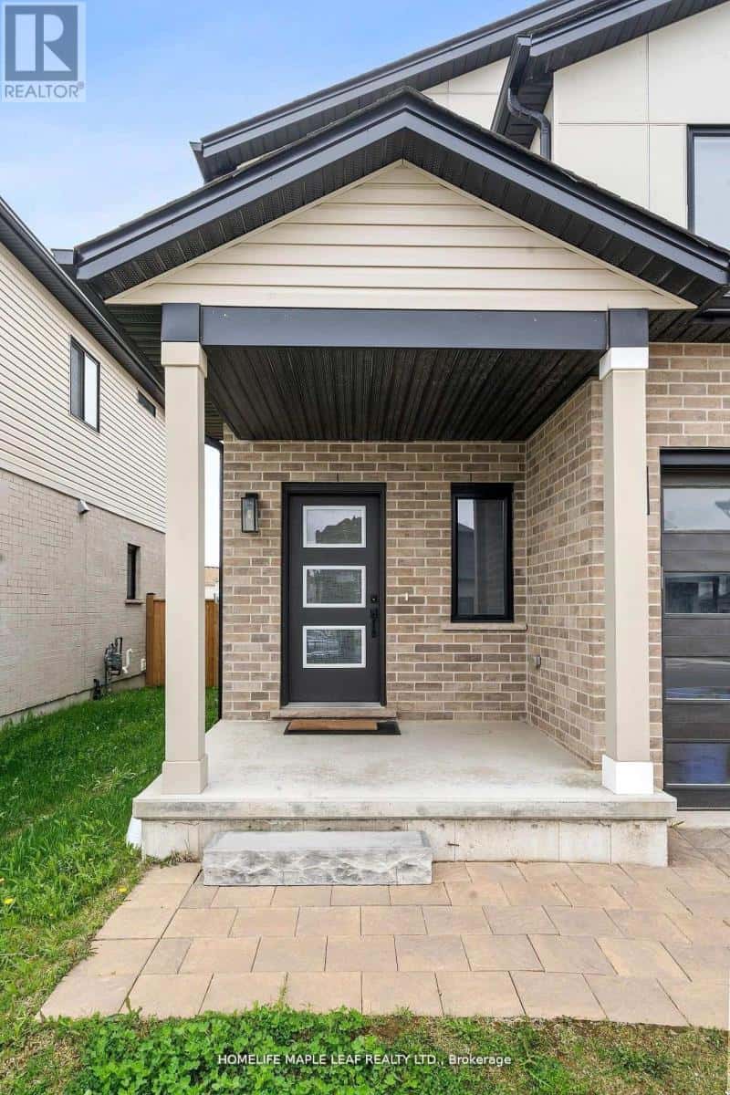 93 MIDDLETON AVENUE — London South (South W), Ontario - Photo 3 of 35