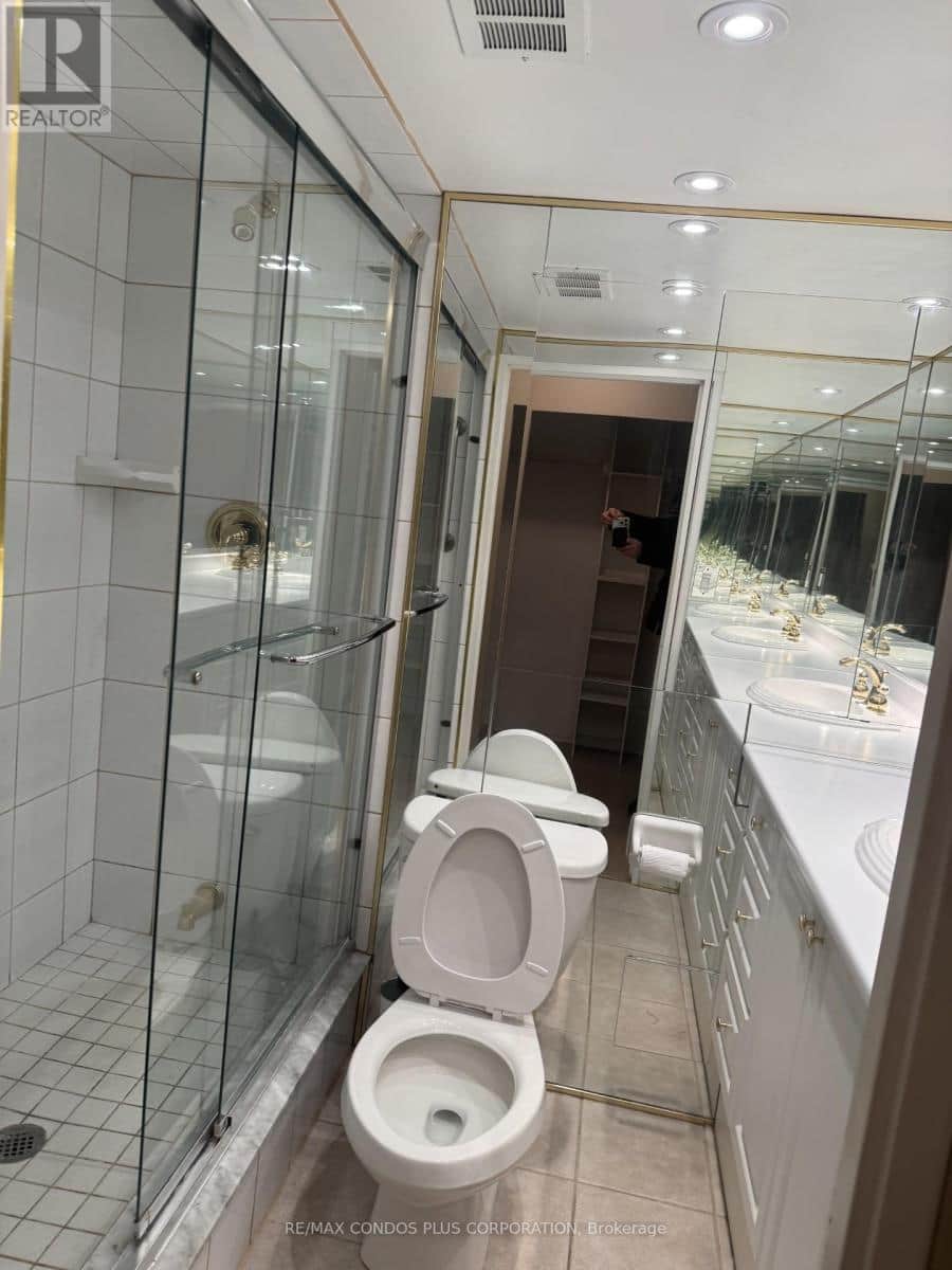 3221 - 33 HARBOUR SQUARE - Photo 5 of 8, Toronto (Waterfront Communities), Ontario