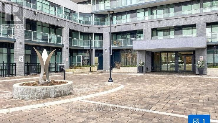 B-67 - 621 SHEPPARD AVENUE E — Toronto (Bayview Village), Ontario - Main photo